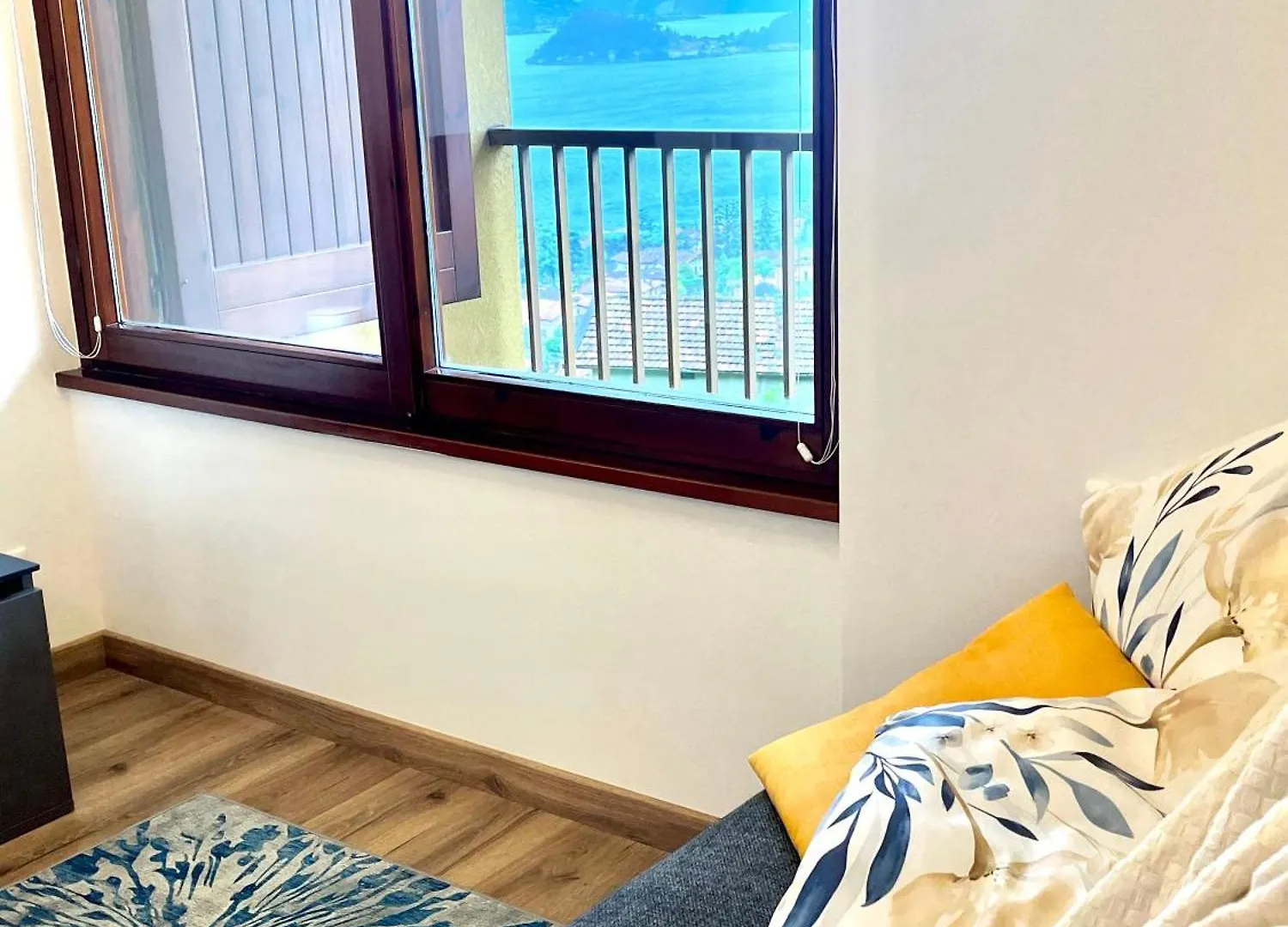 New Luxury Apartment - Μενάτζιο 0*,